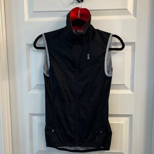 Coeur Sports high collar wind vest